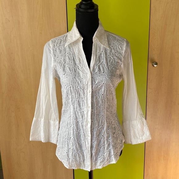 Harve Benard Embroidery Blouse - Picture 1 of 10